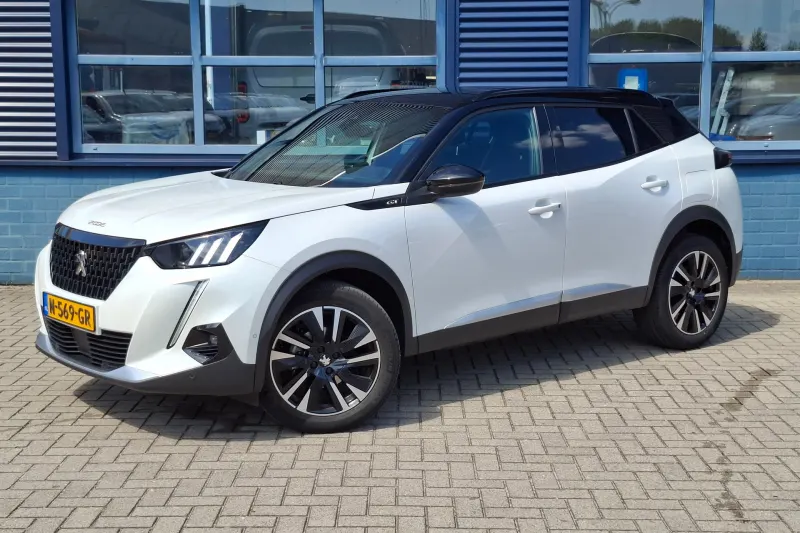 Peugeot 2008 (2021)