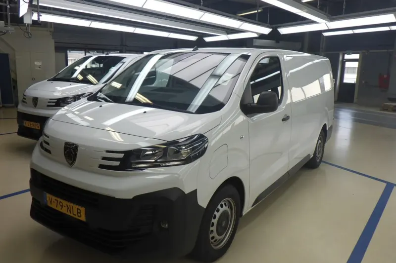 Peugeot e-Expert (2025)