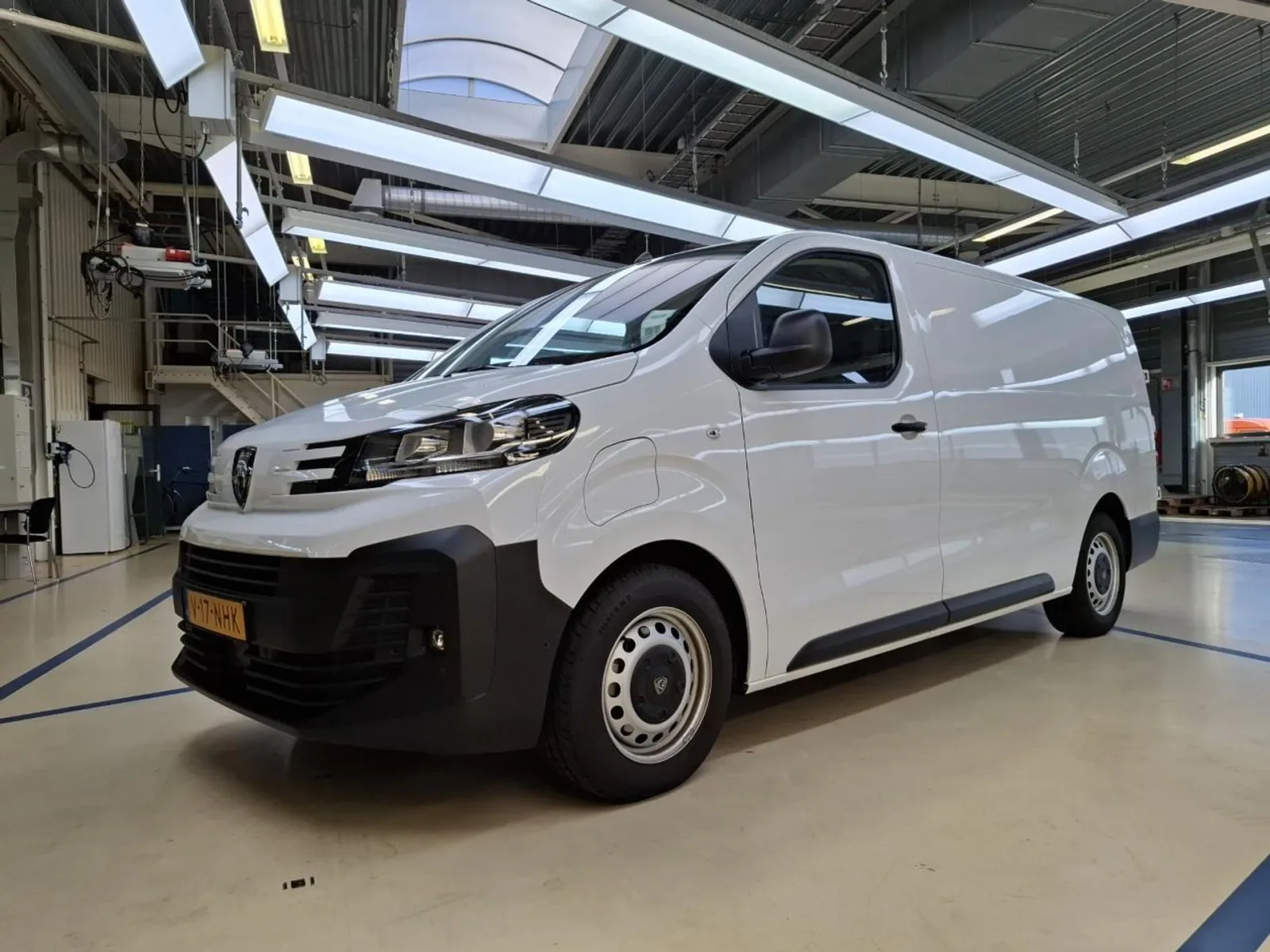 Peugeot e-Expert (2025) — foto 1