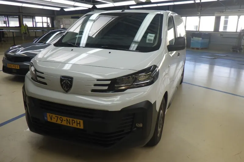 Peugeot e-Expert (2025)
