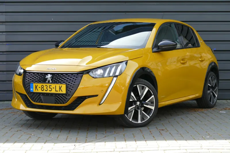 Peugeot 208 (2021)