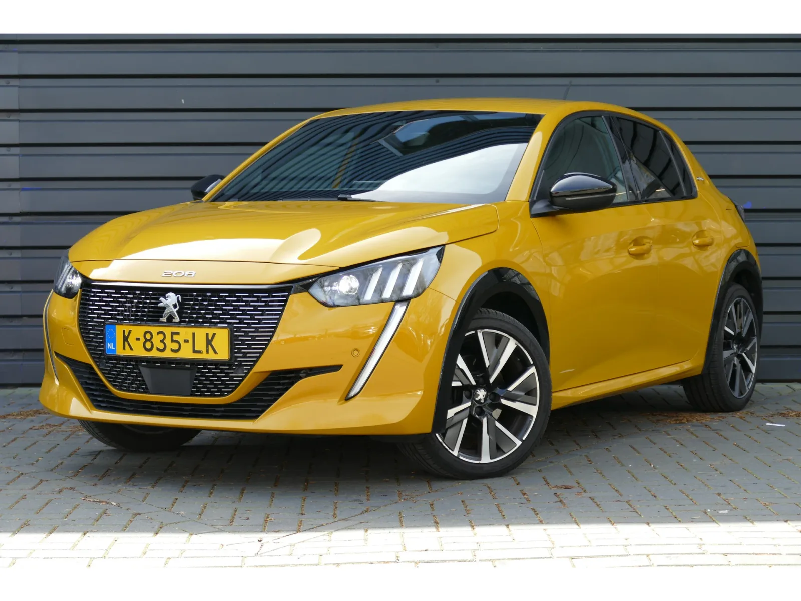 Peugeot 208 (2021) — foto 1