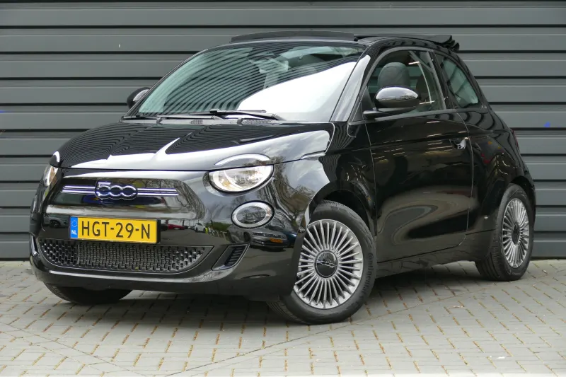 Fiat 500C (2025)