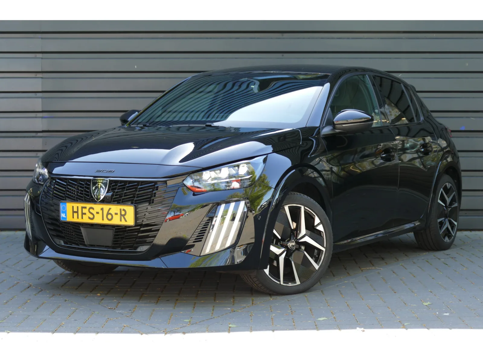Peugeot 208 (2025) — foto 1