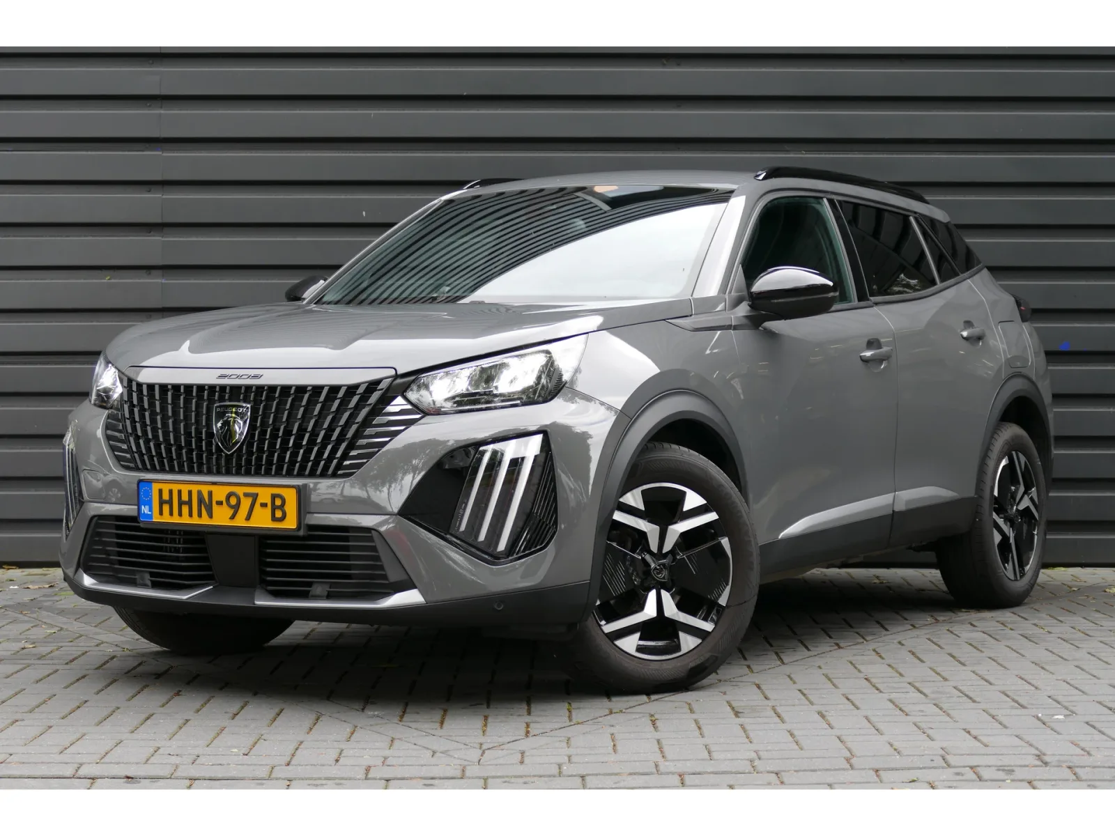 Peugeot 2008 (2025) — foto 1