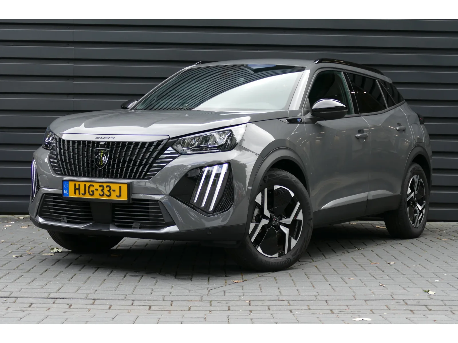 Peugeot e-2008 (2025) — foto 1