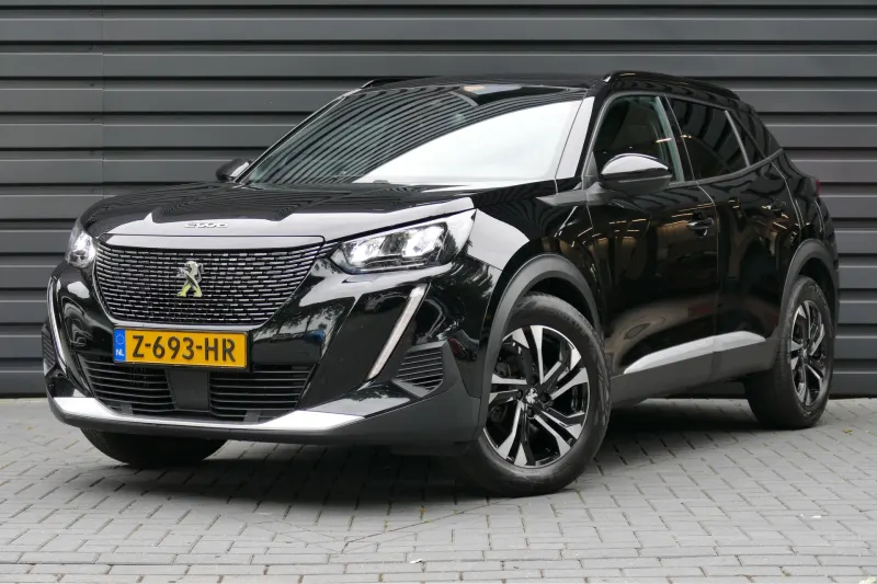 Peugeot 2008 (2023)