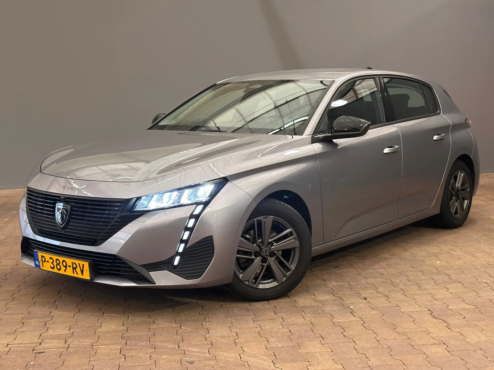 Peugeot 308 (2022) — foto 1