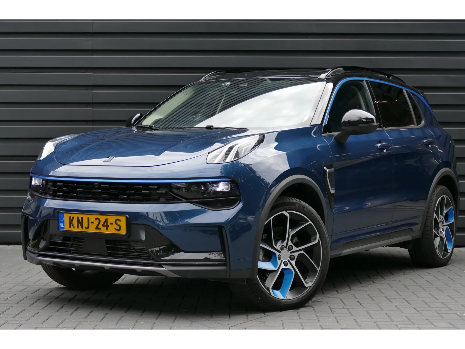 Lynk & Co 01 (2022) — foto 1