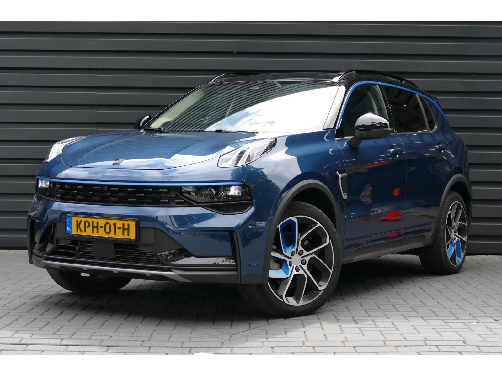 Lynk & Co 01 (2022) — foto 1