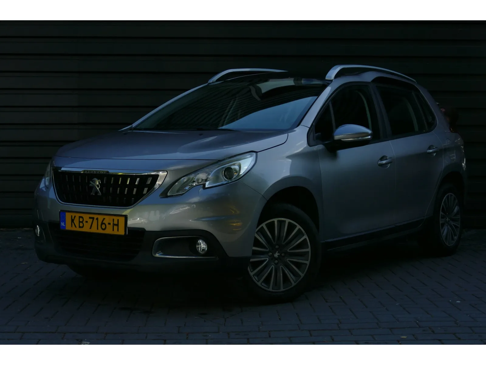 Peugeot 2008 (2016) — foto 1