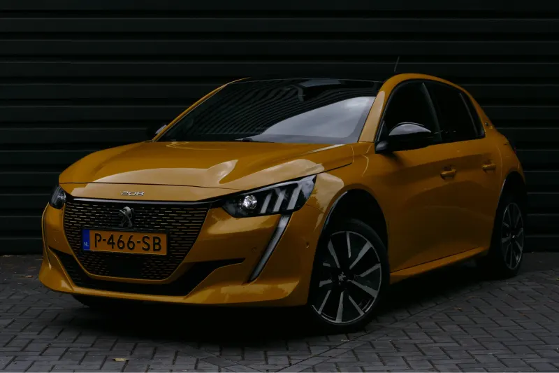 Peugeot e-208 (2022)