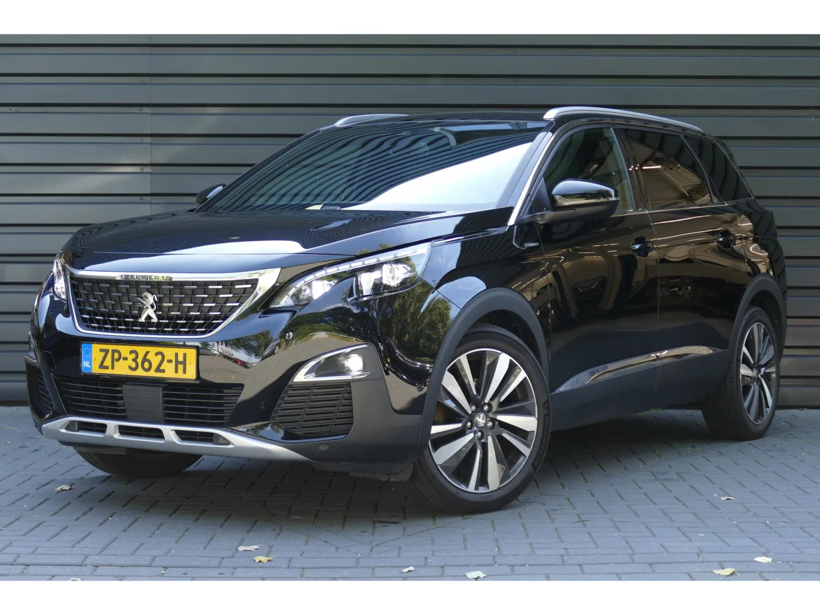 Peugeot 5008 (2019) — foto 1