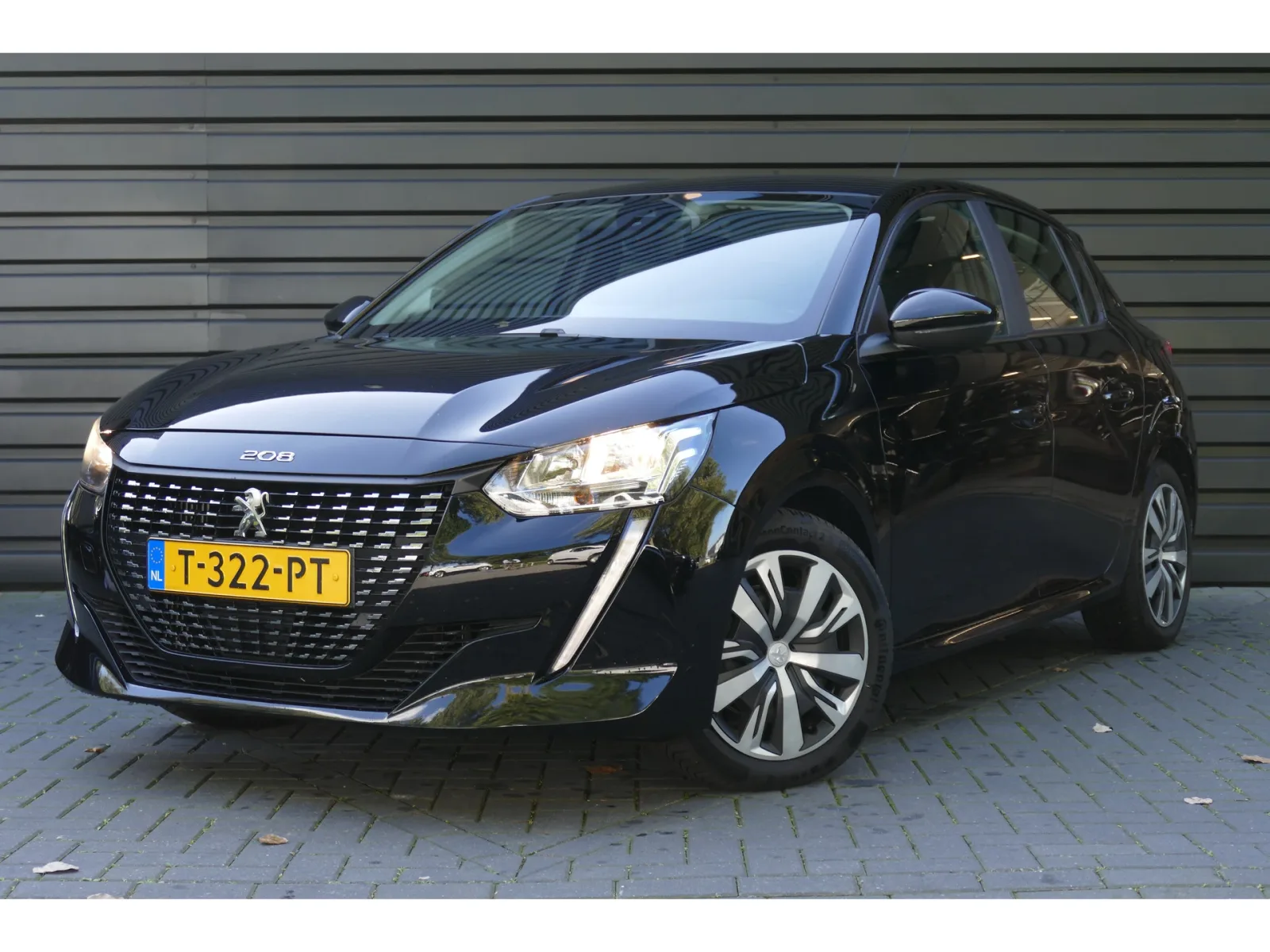 Peugeot 208 (2023) — foto 1