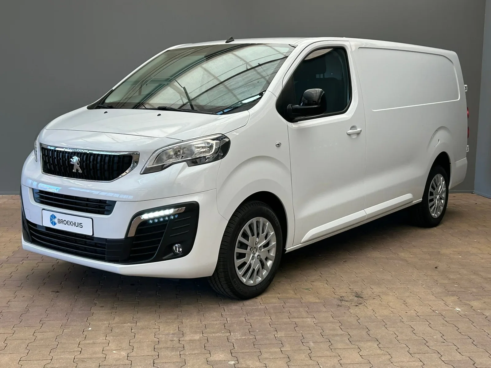 Peugeot Expert (2023) — foto 1