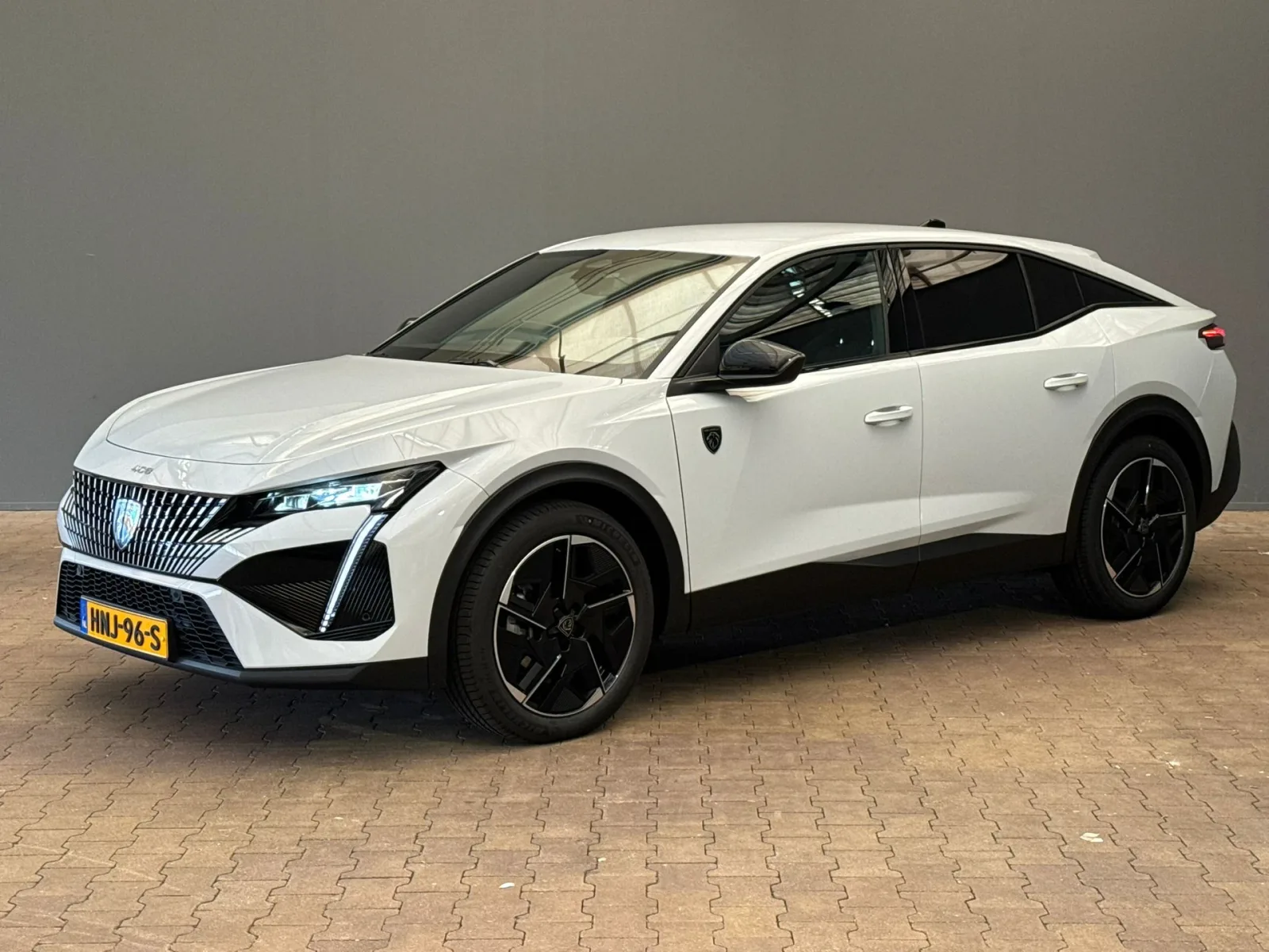 Peugeot 408 (2025) — foto 1