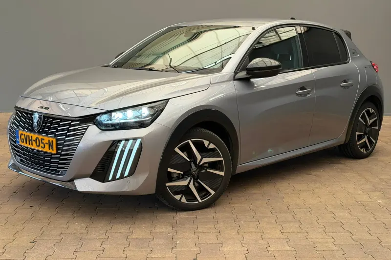 Peugeot 208 (2024)