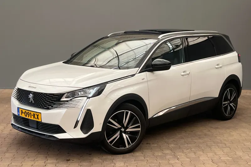 Peugeot 5008 (2022)