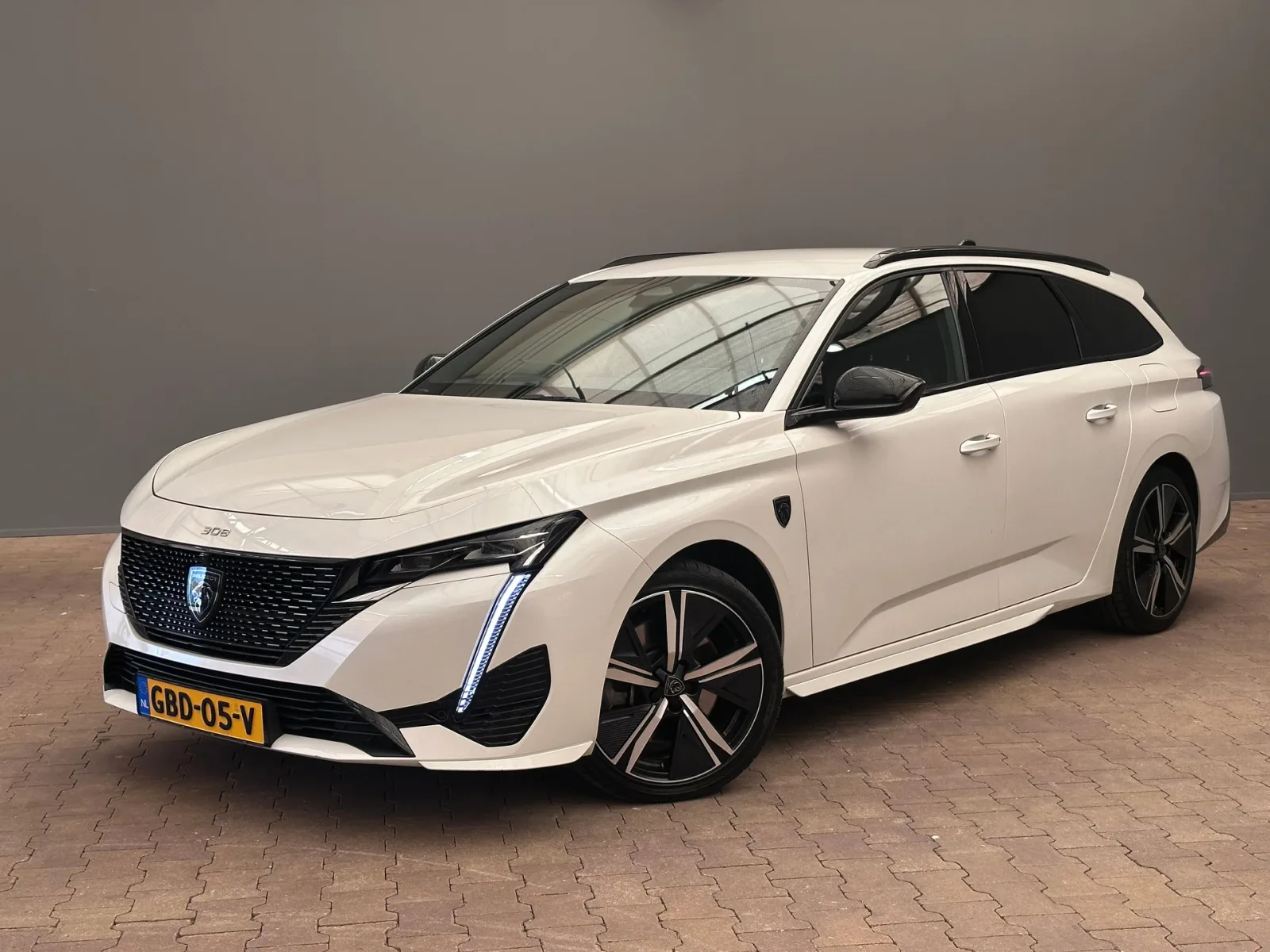 Peugeot 308 (2022) — foto 1