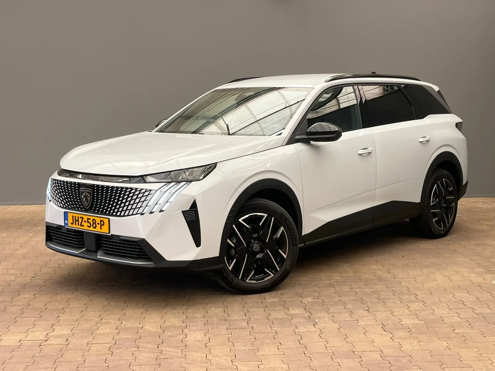 Peugeot 5008 (2025) — foto 1