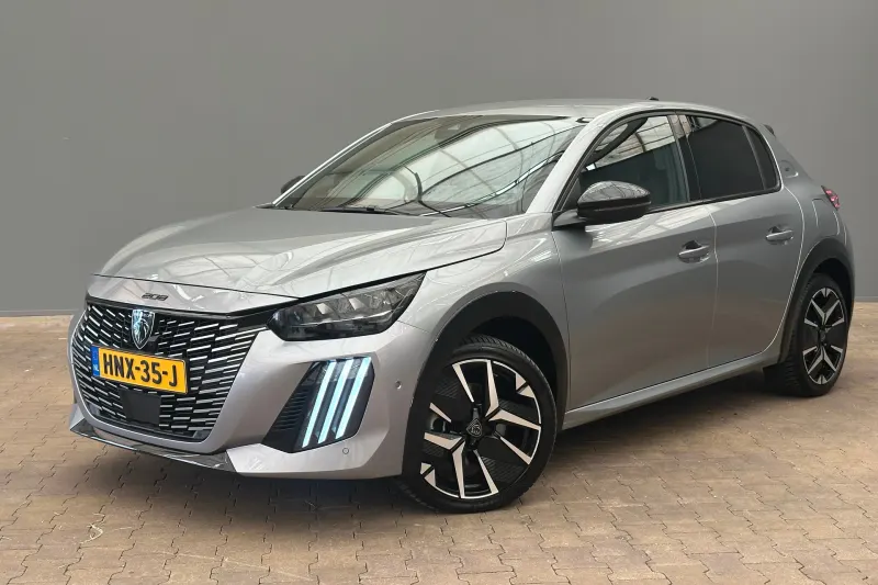 Peugeot 208 (2024)