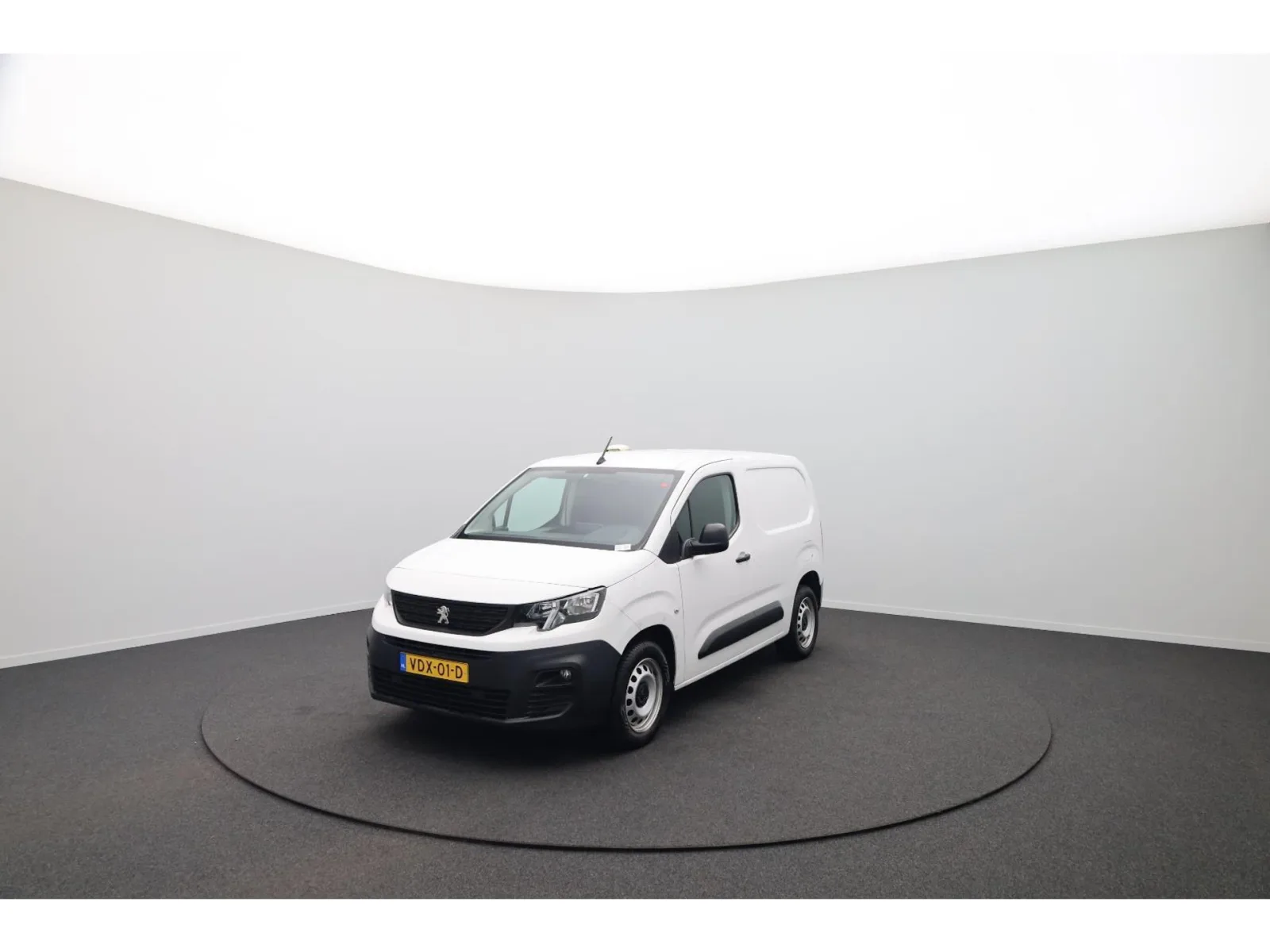 Peugeot Partner (2020) — foto 1