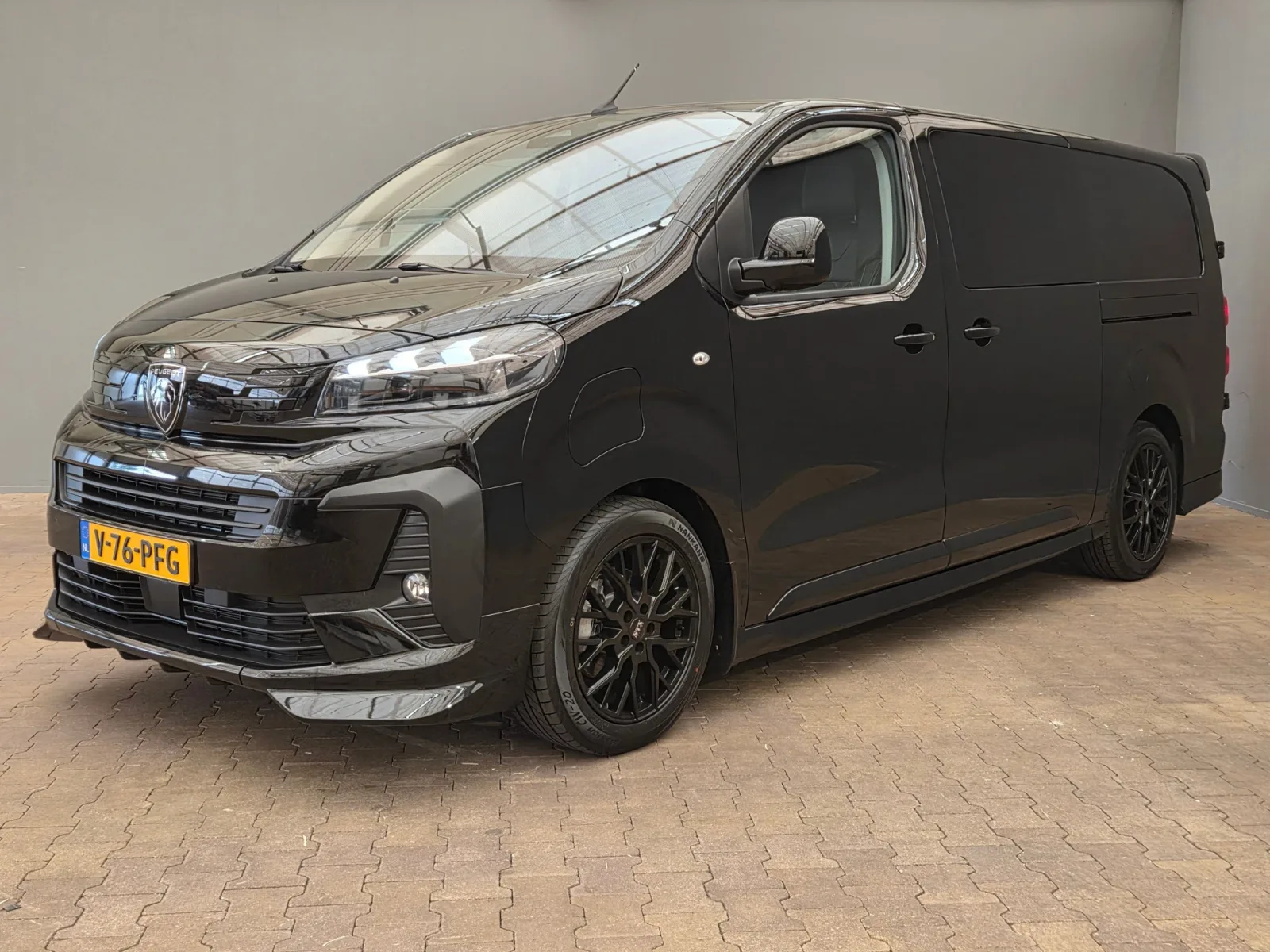Peugeot E-Expert (2026) — foto 1