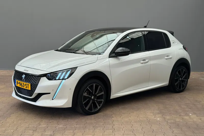 Peugeot 208 (2022)