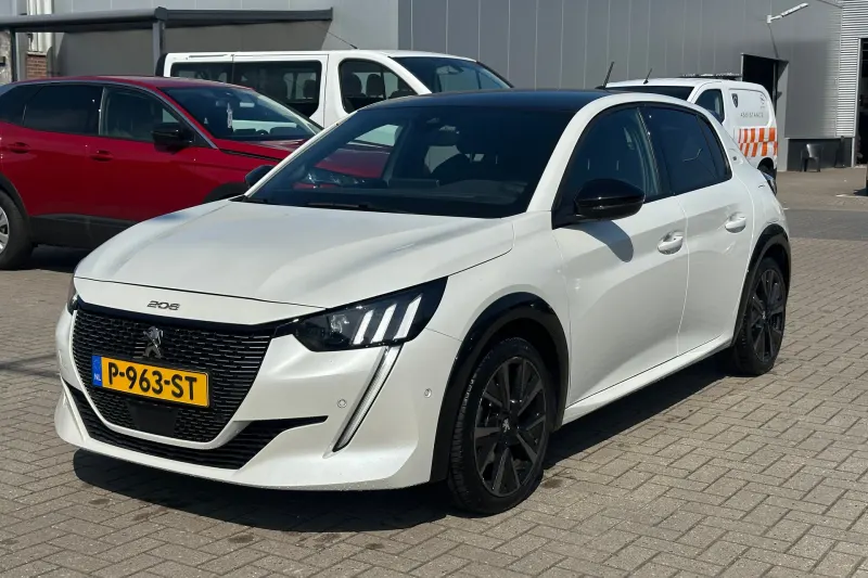 Peugeot 208 (2022)