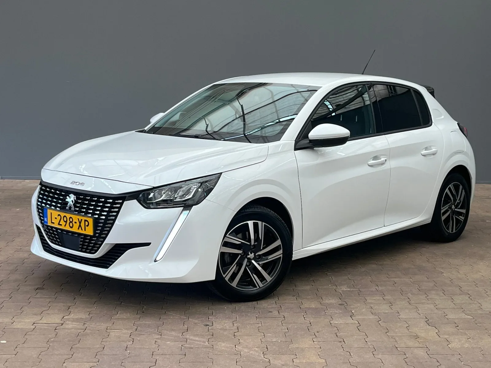 Peugeot 208 (2021) — foto 1