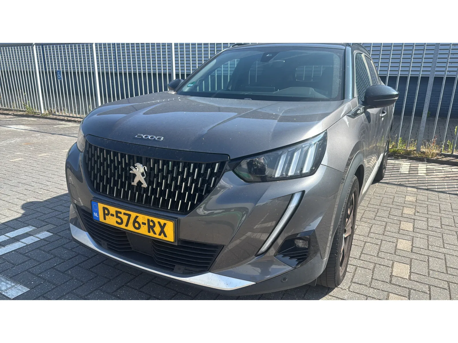 Peugeot 2008 (2021) — foto 1