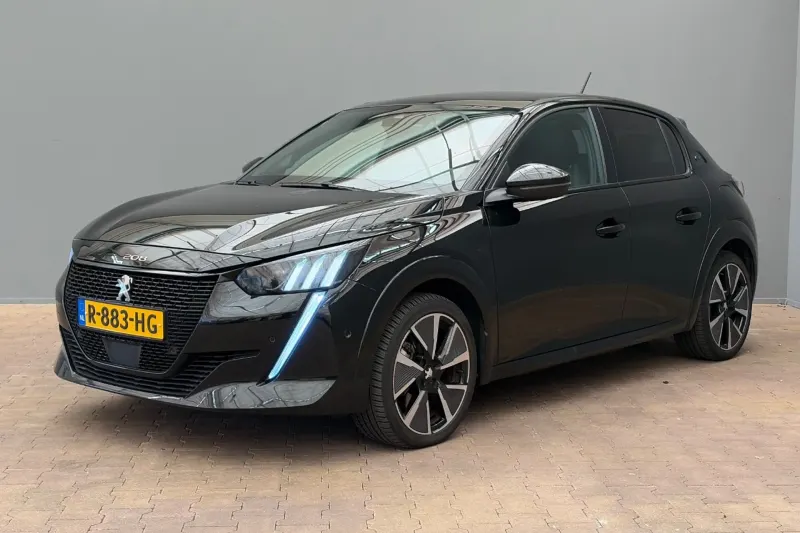 Peugeot e-208 (2022)