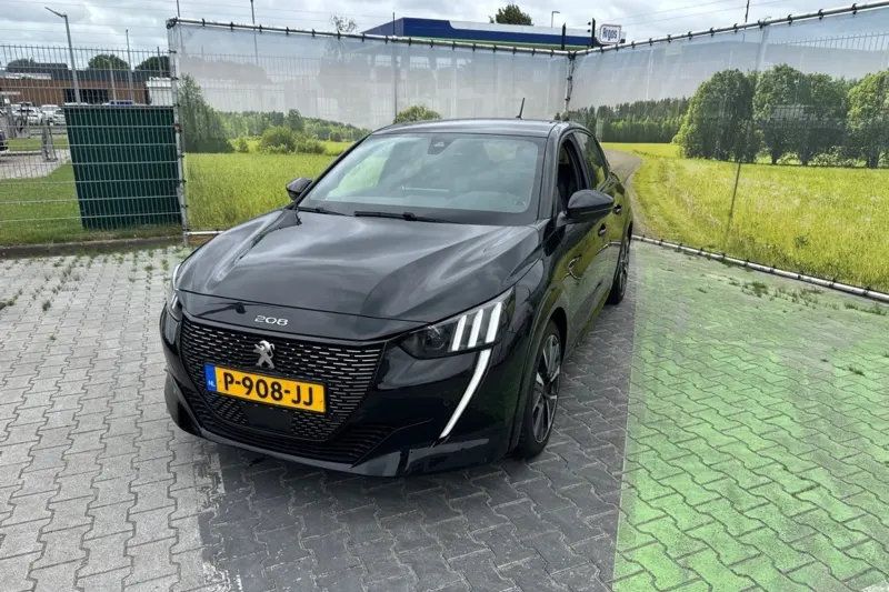 Peugeot 208 (2021)