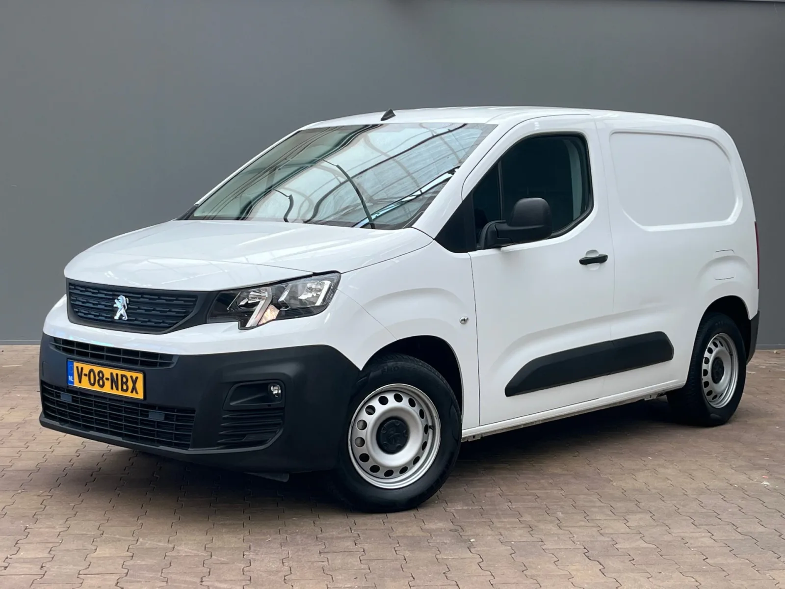 Peugeot E-Partner (2022) — foto 1