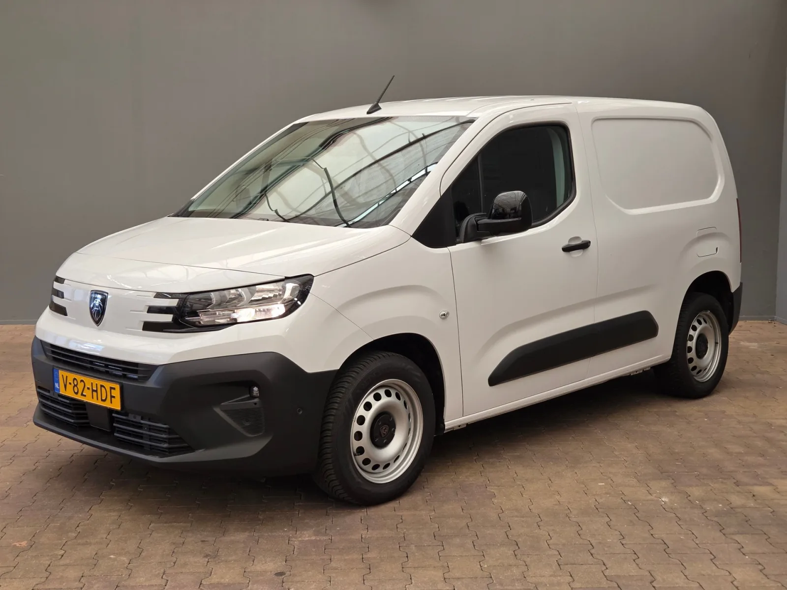 Peugeot Partner (2024) — foto 1