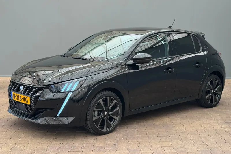 Peugeot 208 (2022)