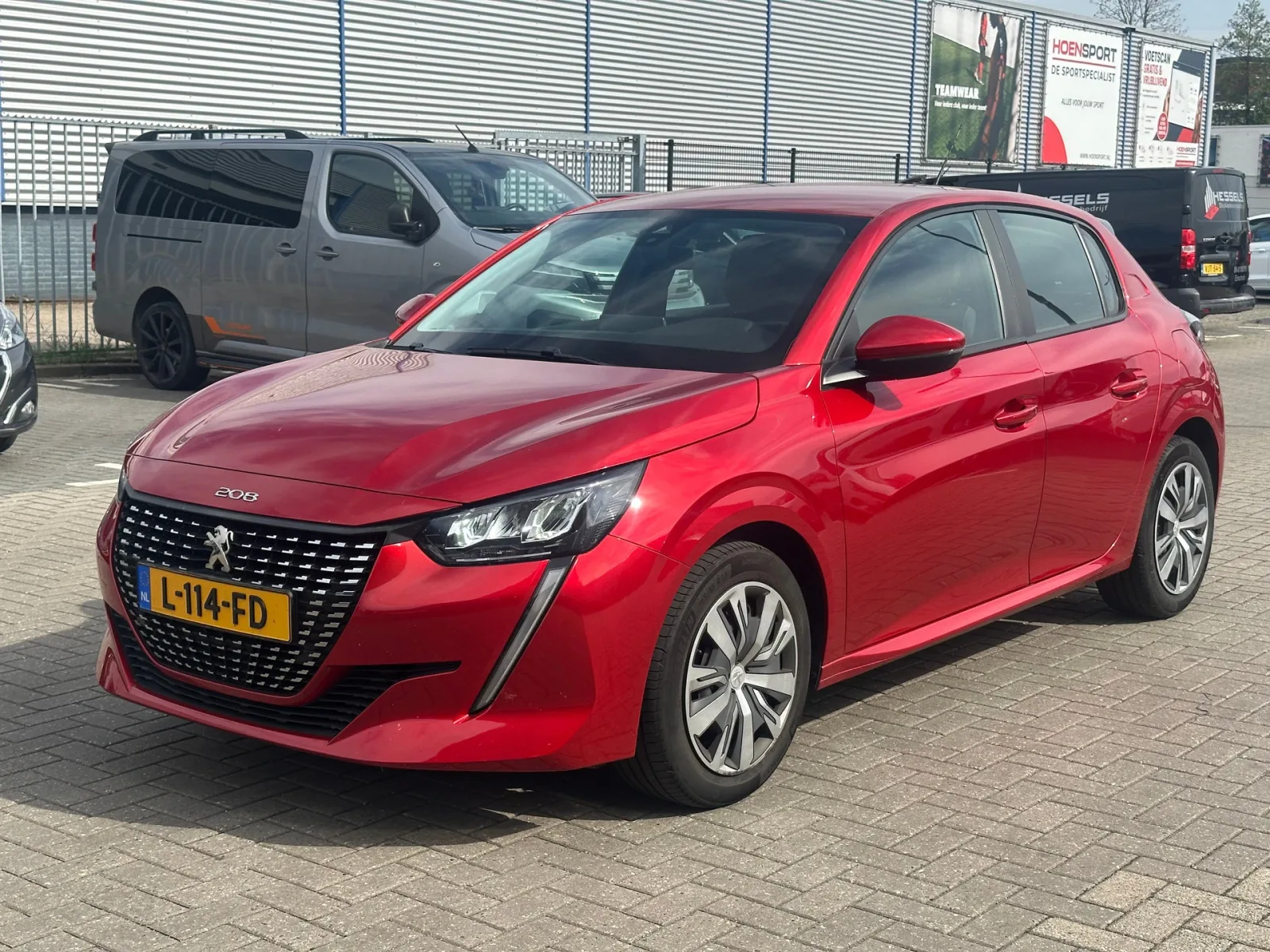 Peugeot 208 (2021) — foto 1