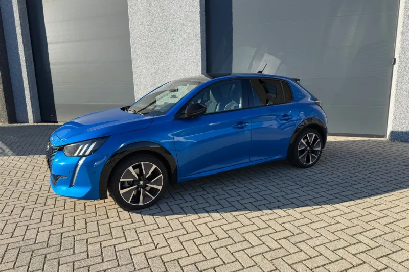 Peugeot e-208 (2022)