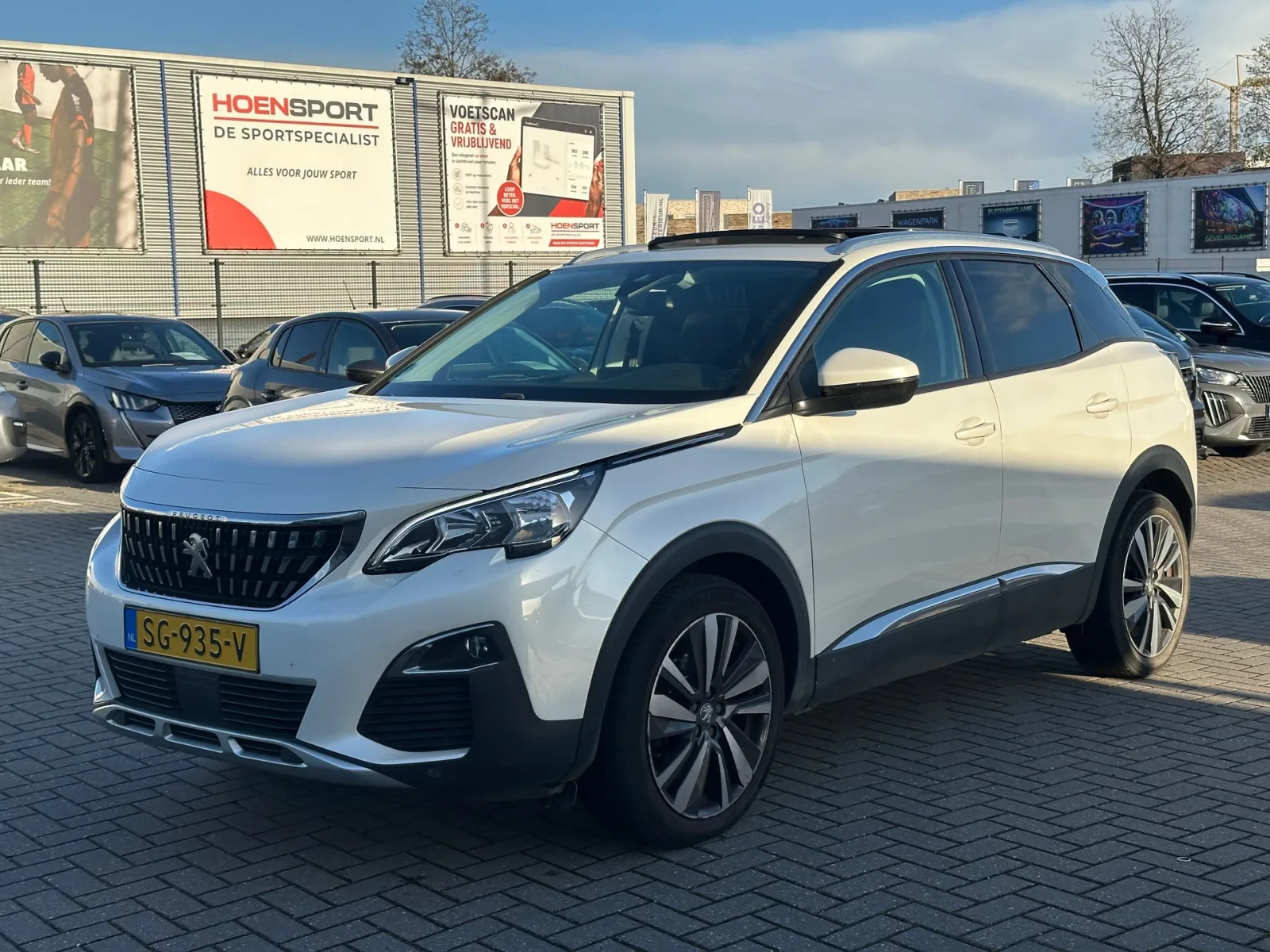 Peugeot 3008 (2018) — foto 1