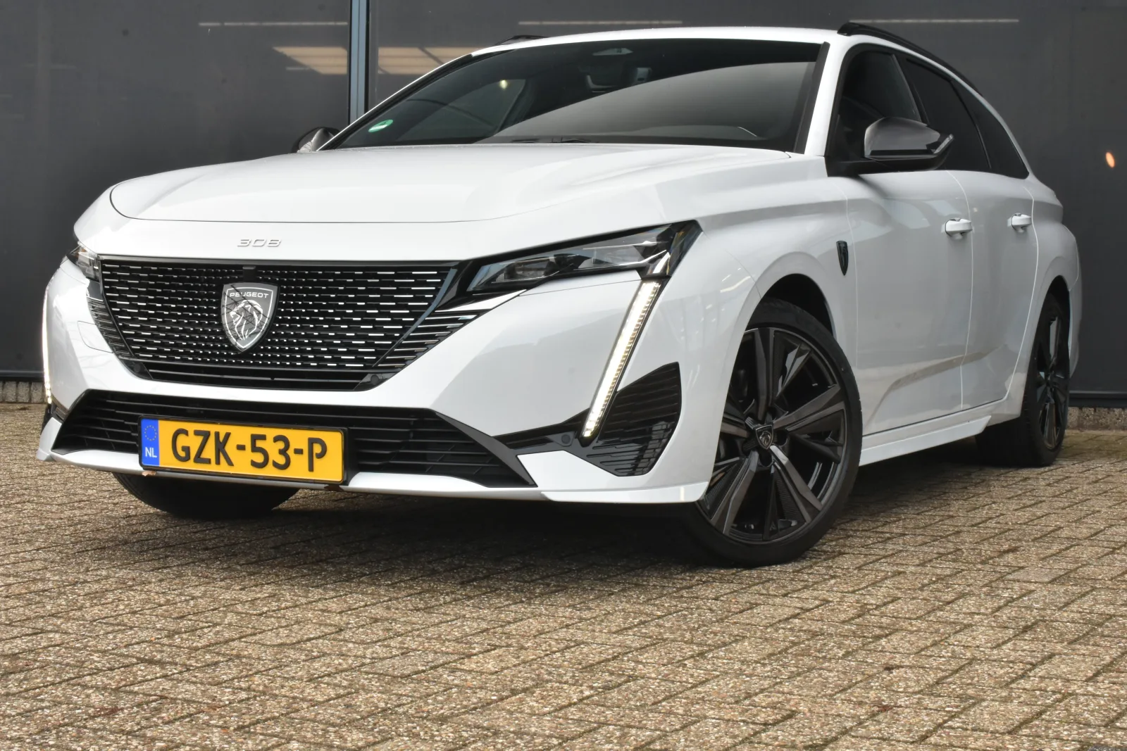 Peugeot 308 (2025) — foto 1