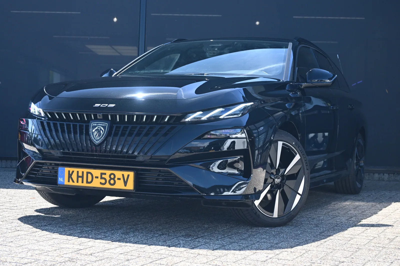 Peugeot e-308 (2026) — foto 1