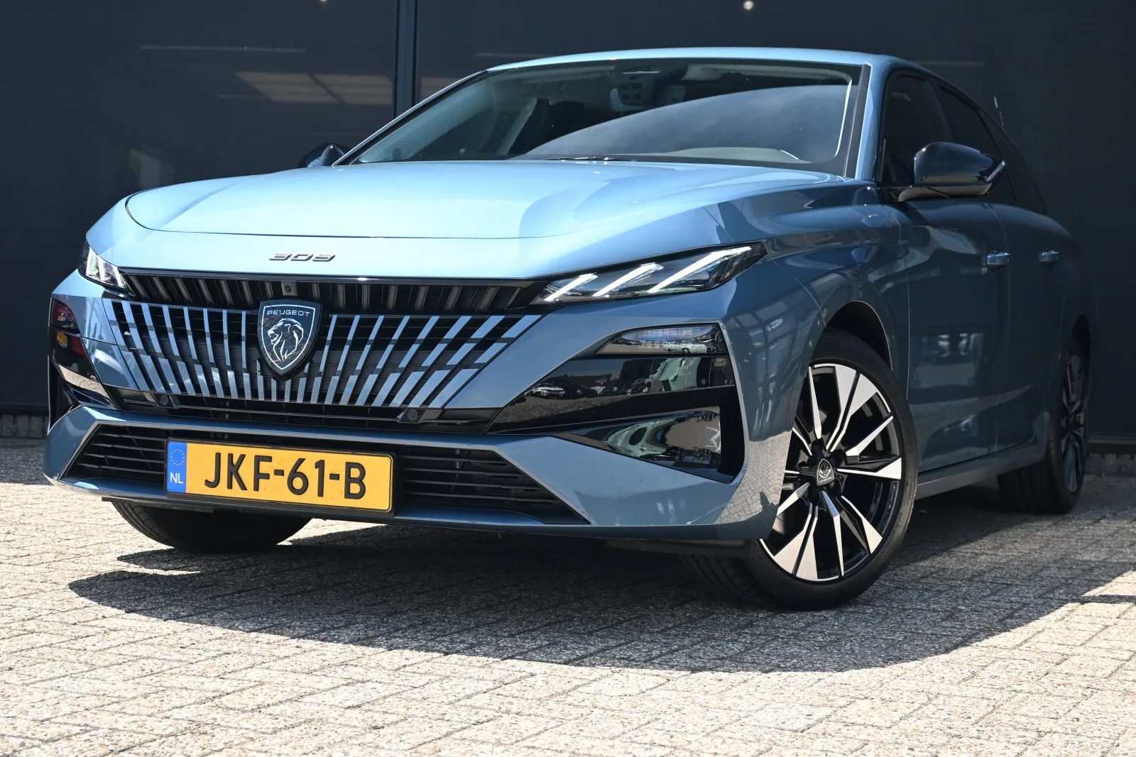 Peugeot 308 (2025) — foto 1