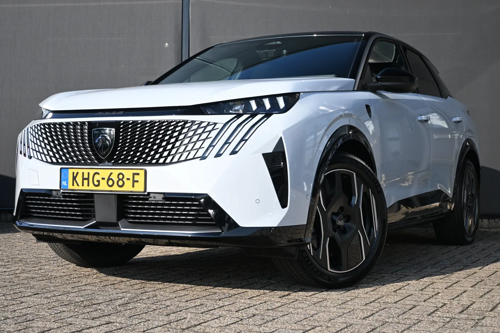 Peugeot e-3008 (2026) — foto 1