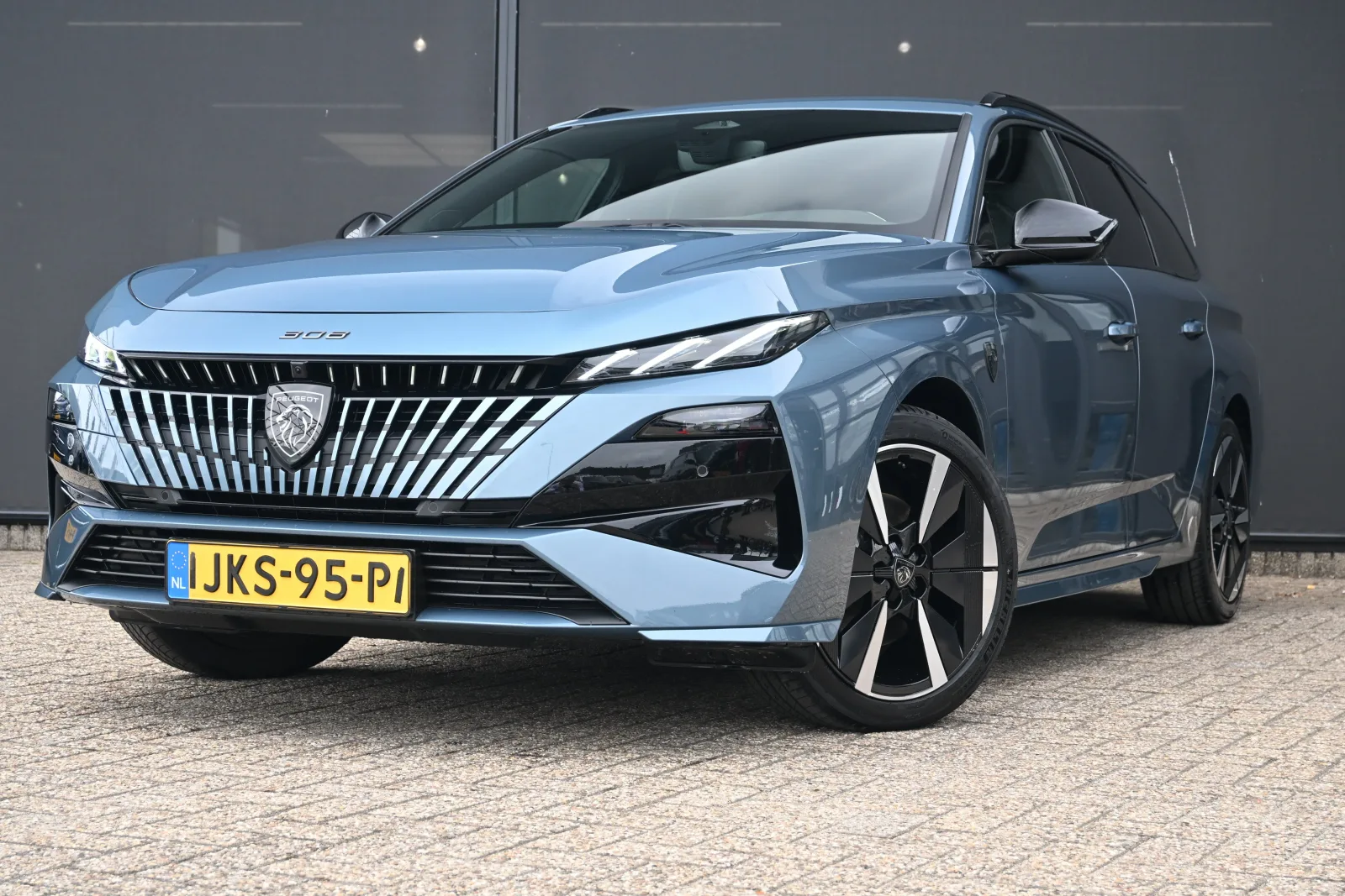 Peugeot e-308 (2025) — foto 1