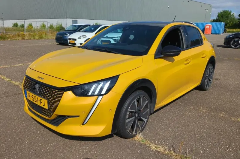 Peugeot e-208 (2022)