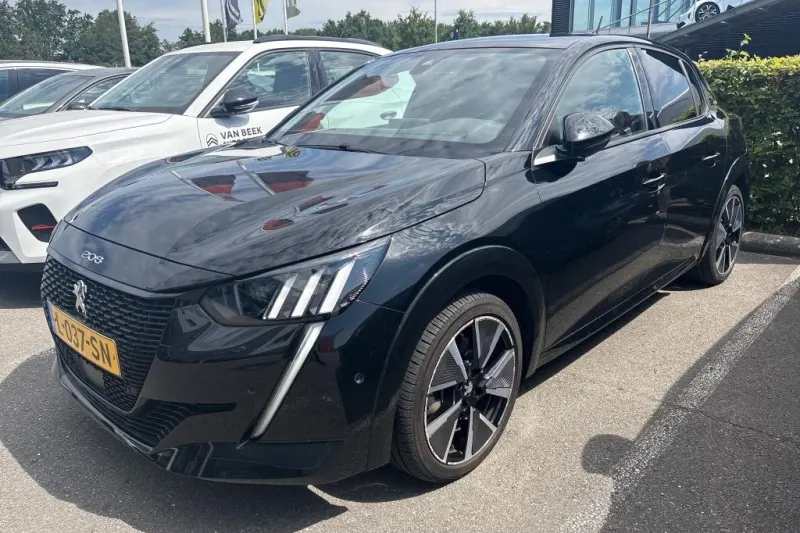 Peugeot e-208 (2021)