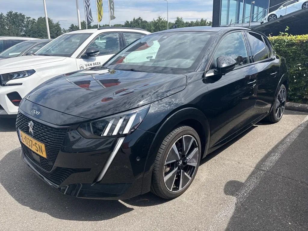 Peugeot e-208 (2021) — foto 1