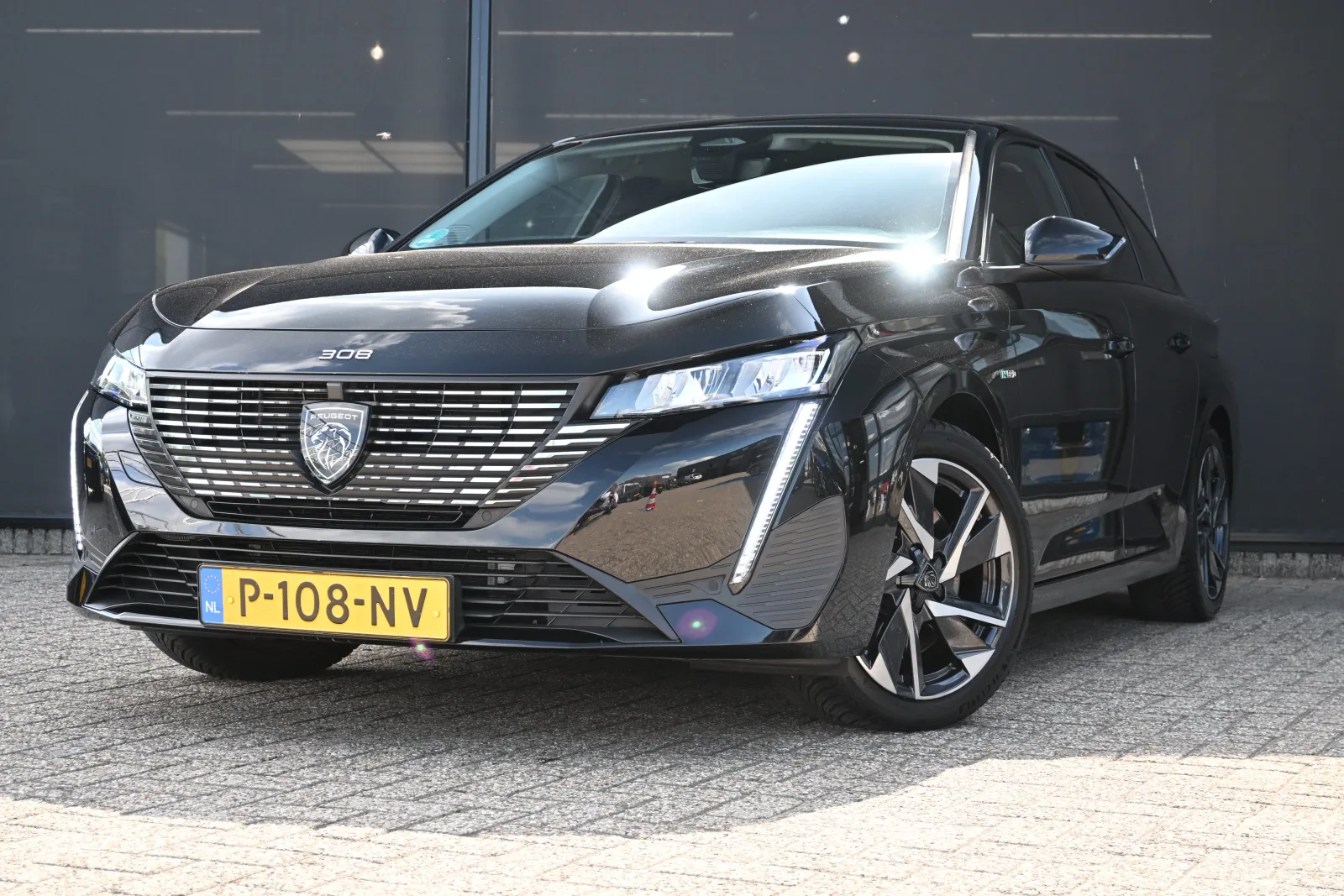 Peugeot 308 (2022) — foto 1