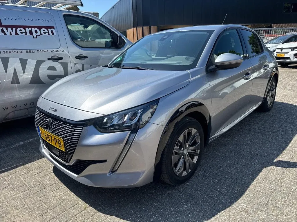 Peugeot e-208 (2021) — foto 1