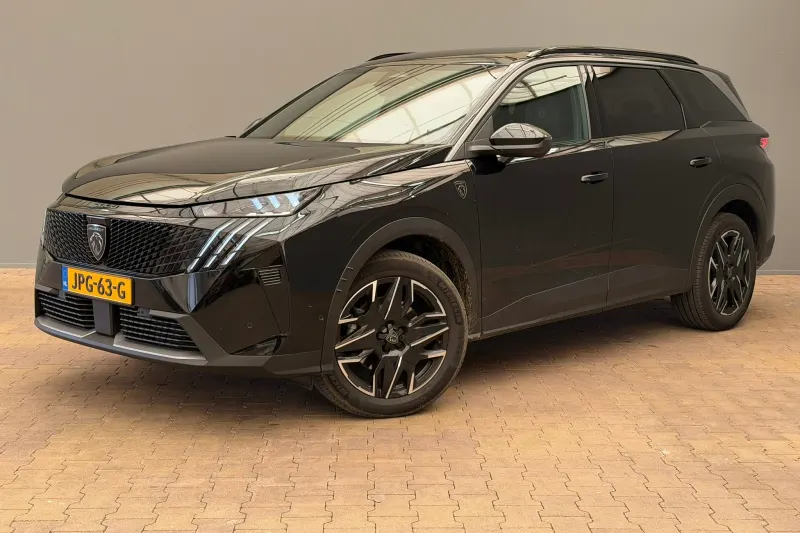 Peugeot 5008 (2025)